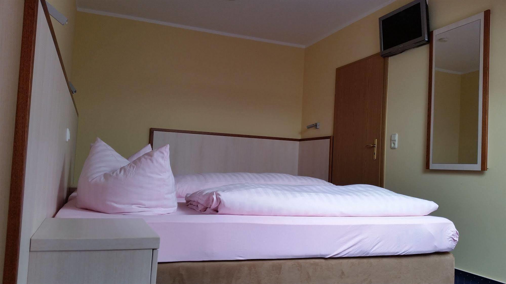 Haffidyll Garni Hotel Rerik Exterior photo